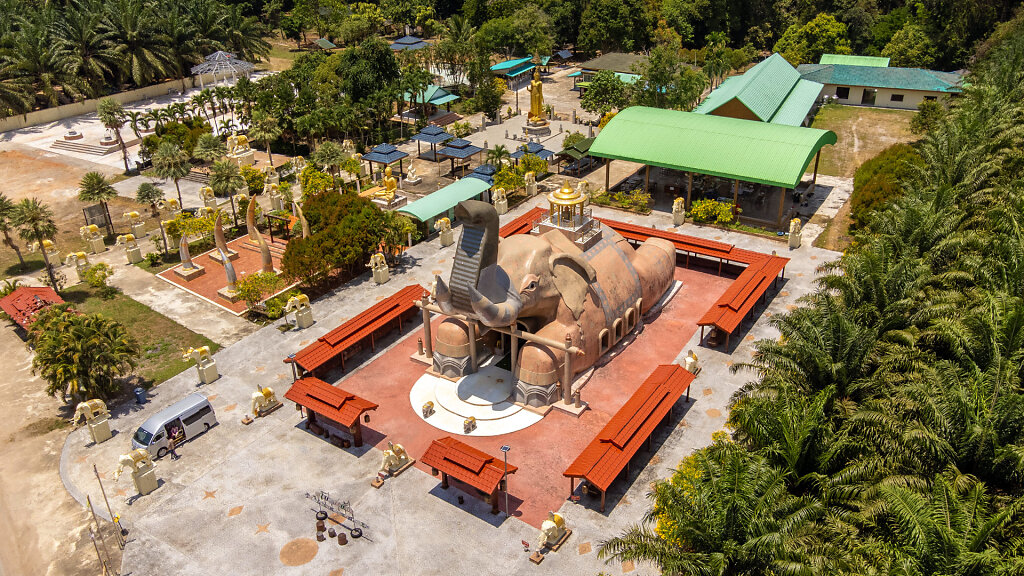 Wat Tham Prasat Nalakiring // วัดถ้ำปราสาทนาฬาคิริง