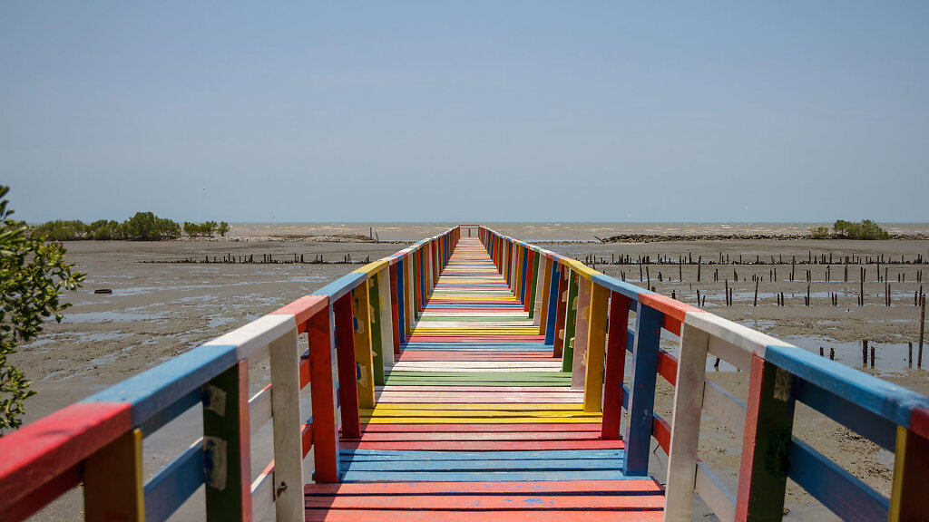 Rainbow Wooden Bridge // สะพานไม้สายรุ้ง